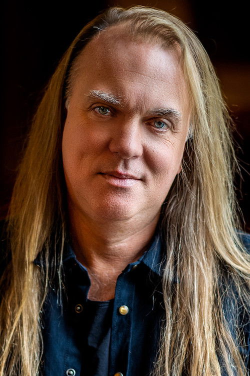 Thomas Gustafsson as Self