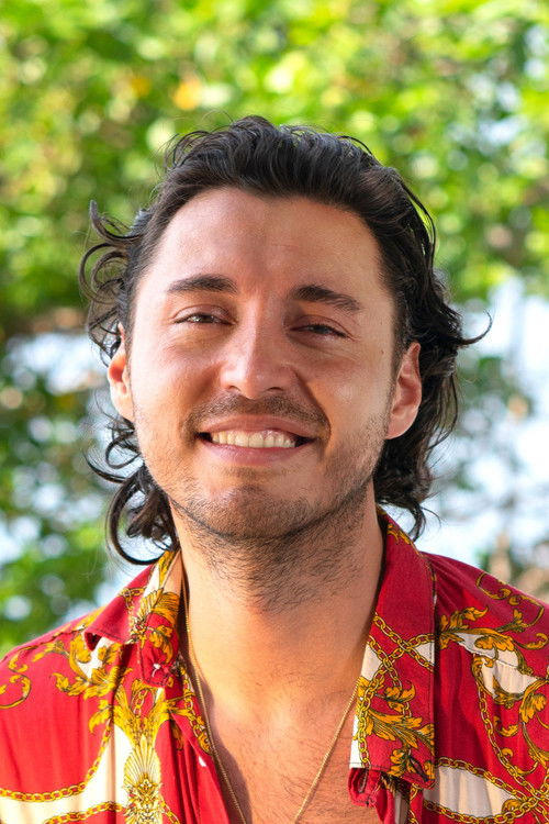 Mario Abraham as Self - Contestant