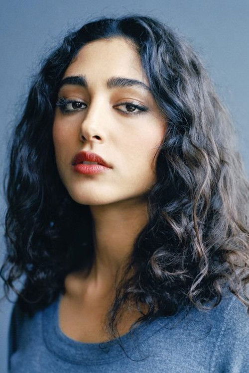 Golshifteh Farahani as Nik Khan