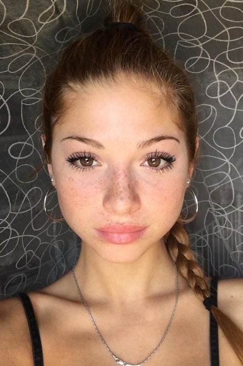 Nicky Passarella as Billie