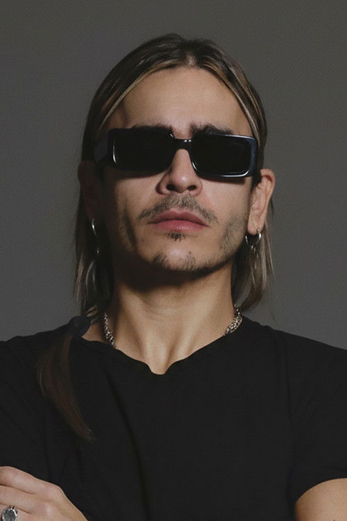 Patricio Sardelli as Raúl Cotonese