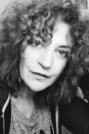 Silvina Quintanilla as Claudia's Sister