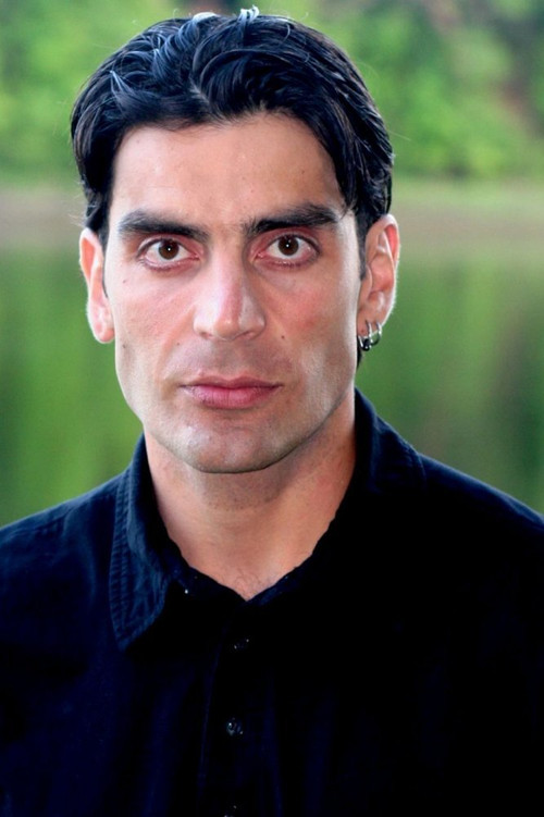 Fiore Leo as Vest Keo