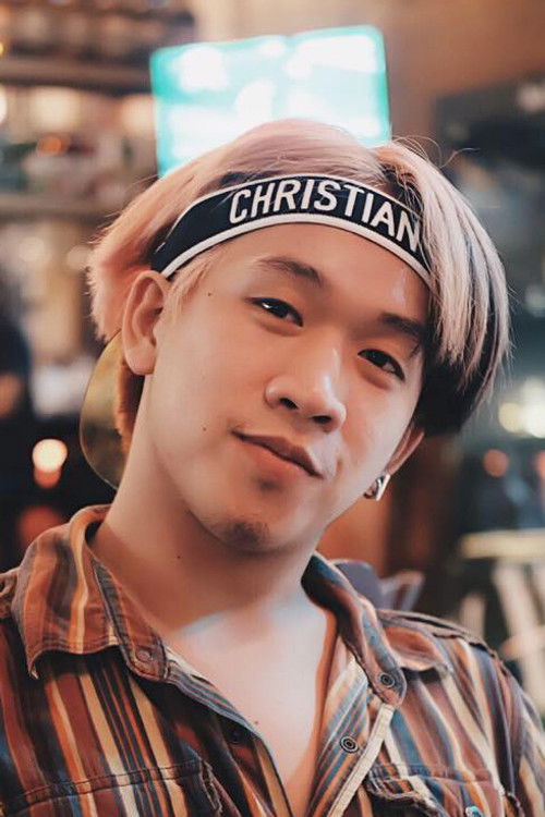 Vilavouth Phommahaxay as Security Boy