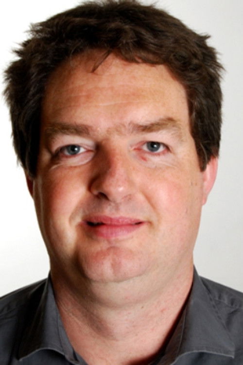 Laurent Van den Rest as Gates