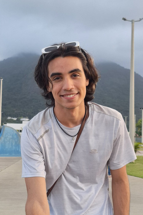 Pedro V.M as Dr Fala Fita