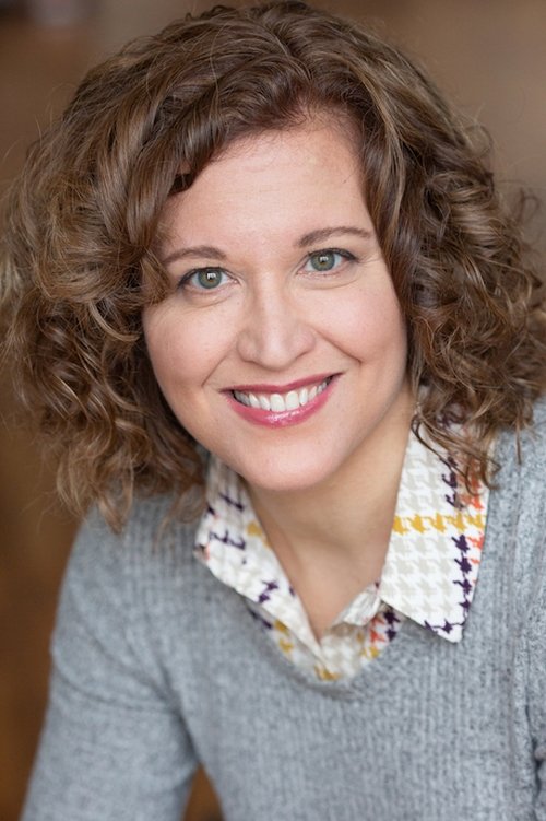 Sharon Anderlik as Journalist