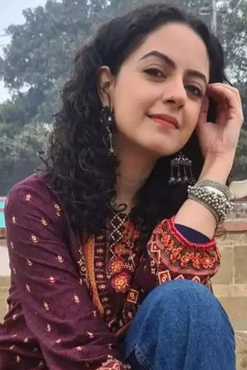 Ismeet Kohli as Purvi Singh