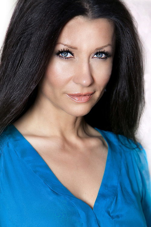 Maria-Magdalena as Polly Goodgolly