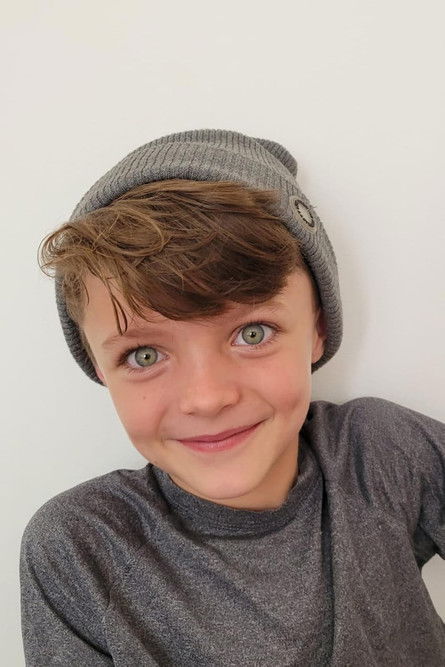 Alexander Varela Pavlov as Isaac