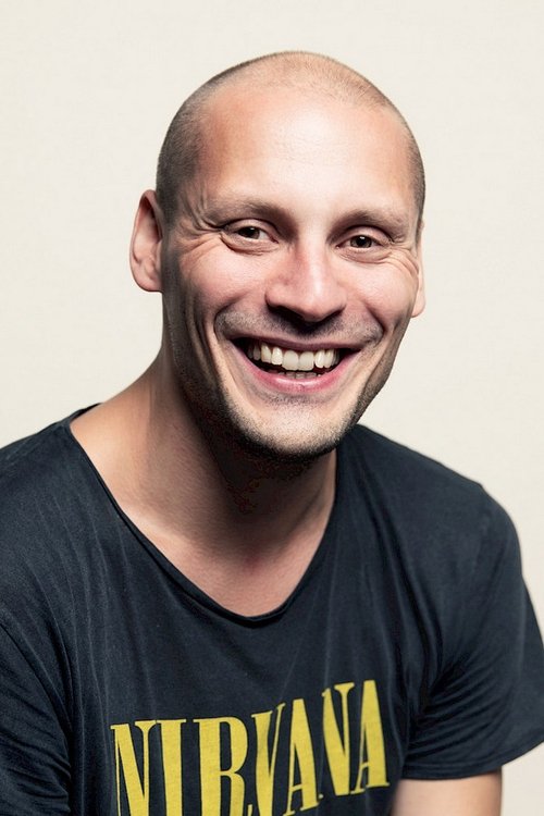 Toni Harjajärvi as Kassapoika