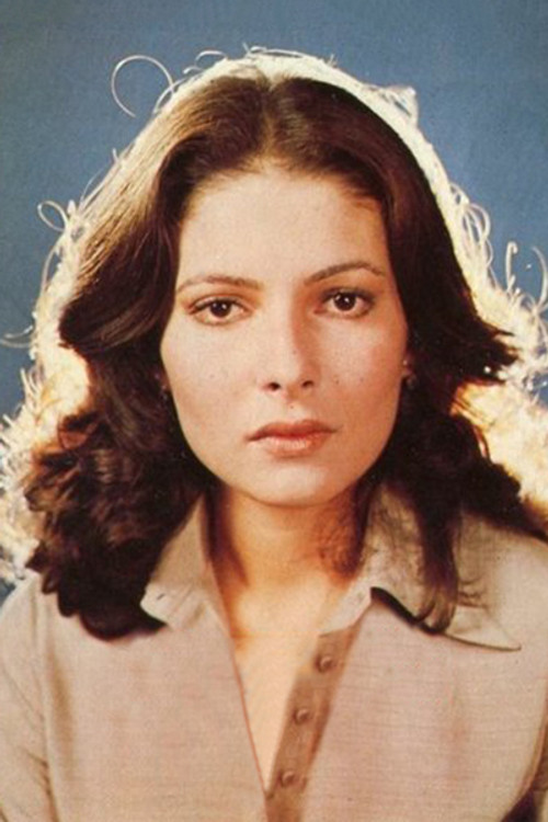 Marialena Karbouri as Angeliki