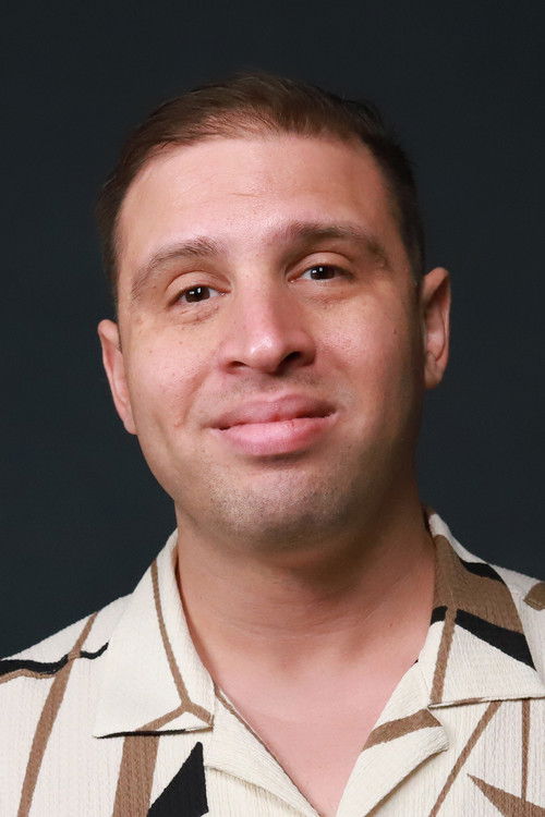 Jonathan Benevento as Laboratorista