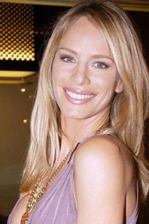 Camilla Sjoberg as Elettra