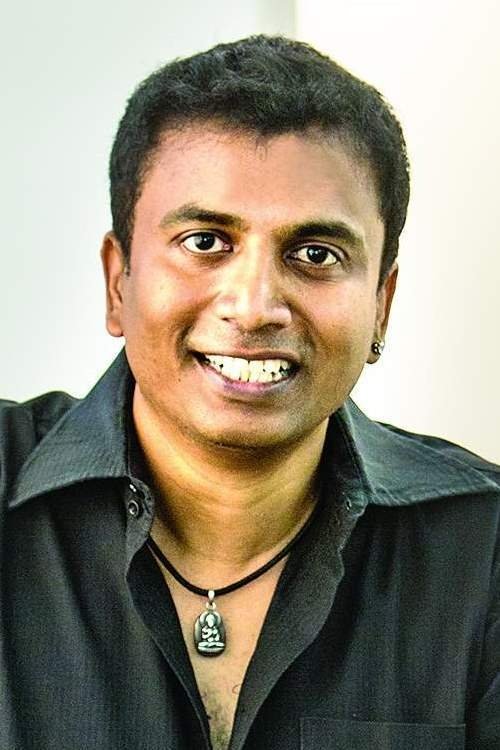 Sunder Ramu as Senthil