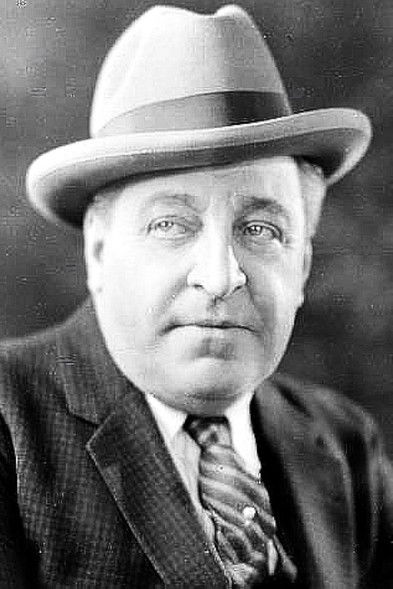 Joseph Kilgour as Jasper Rogeen