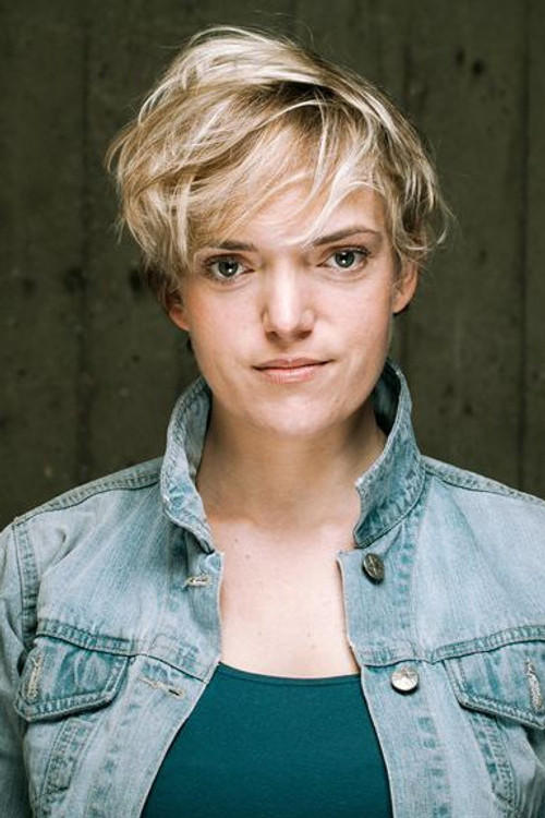 Coralie Russier as Wendy