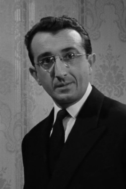 Pascal Mazzotti as Armand Dubois - un entomologiste