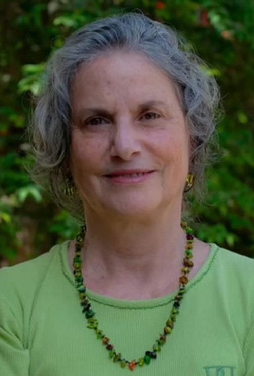 Virginia Flores as (voice)