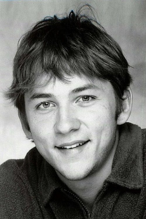 Jonathan Parks Jordan as Middle Mole