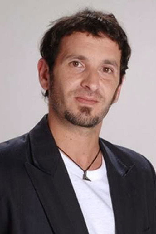 Ignacio Toselli as Miguel