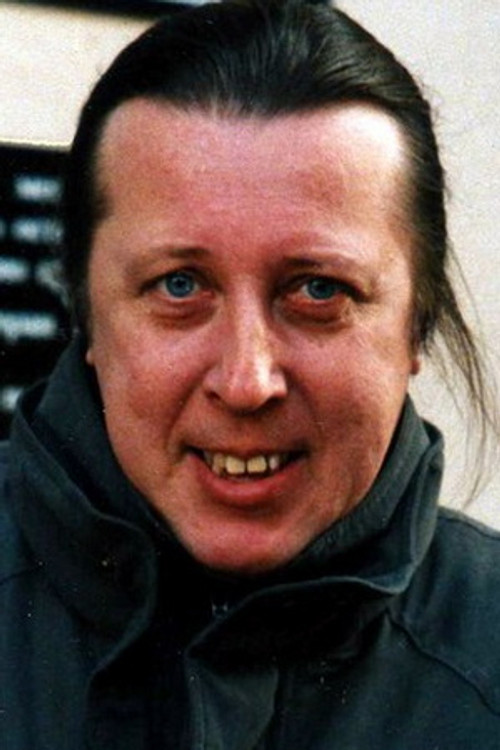 Aleksei Zalivalov as Дмитрий Шестопалов