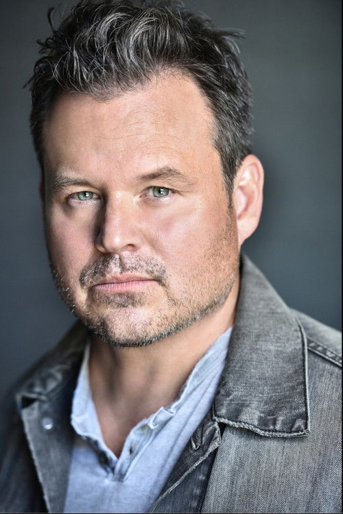 Eddie Vincent as Frank