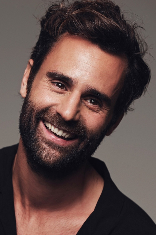 Wesley Mutsaars as Declan