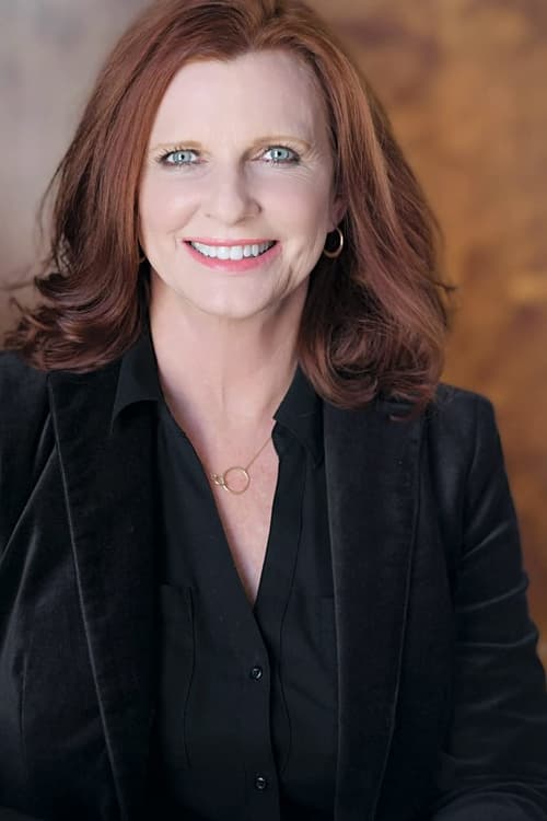 Stacy Casaluci as Lisa Roberts