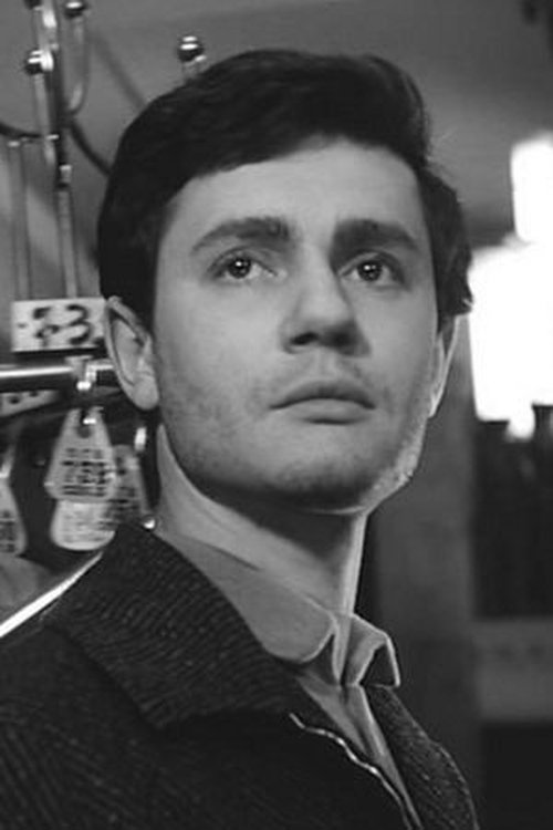 Valeriy Pogoreltsev as художник Бананито