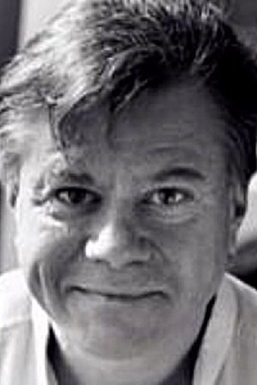 Patrick Massieu as Policeman at police station