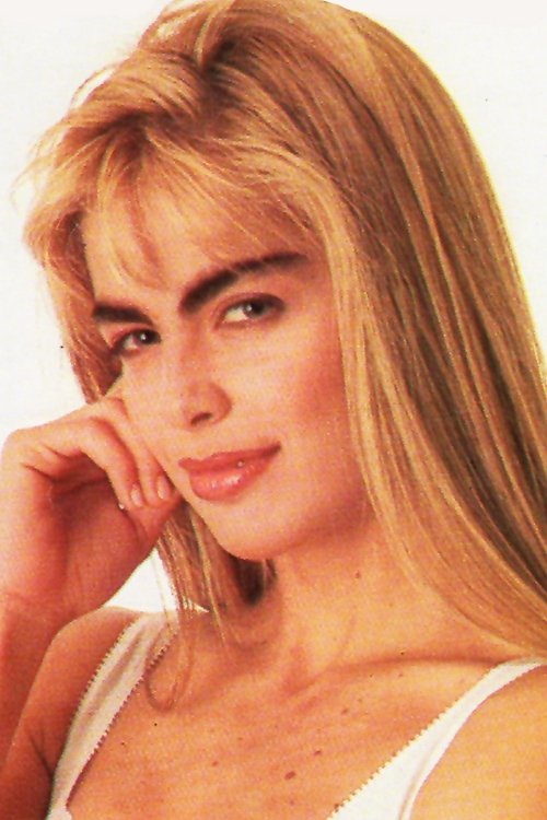 Raquel Mancini as Raquel