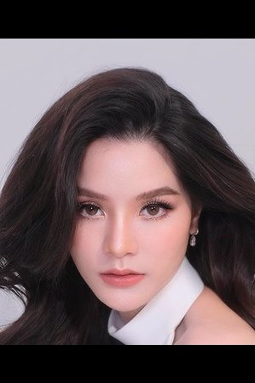 Raweephan Siriwattana as 