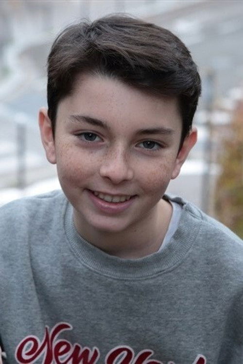 Lior Benayoun as Enfant Ysis