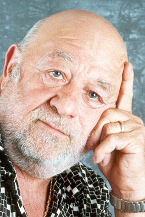 Angelo Di Loreta as Erculaccio