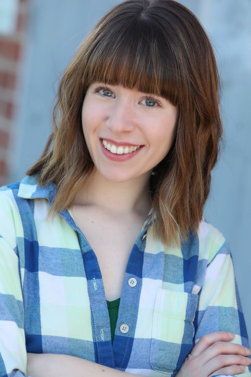 Kelly Ohanian as Chloe