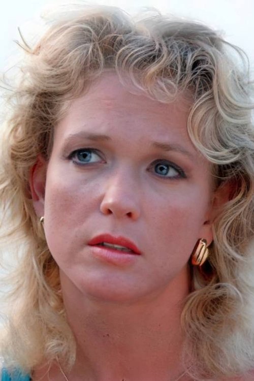 Carolyn Beauchamp as Lydia