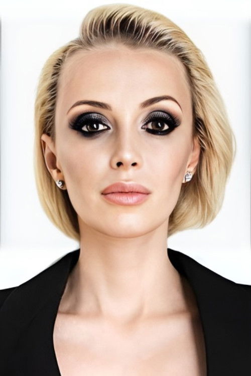 Alena Akimova as Receptionist