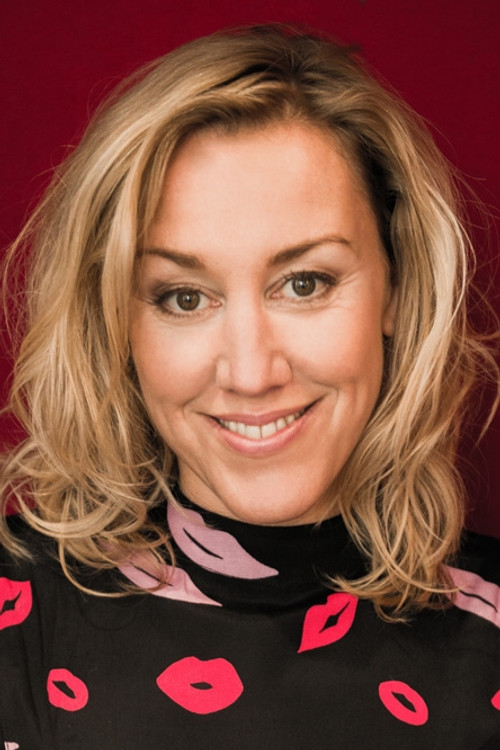 Charmène Sloof as Laura