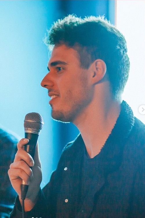 Rodrigo Oliveira as Film Crew #3