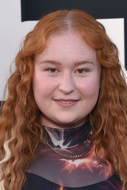 Julia Lester as Hannah