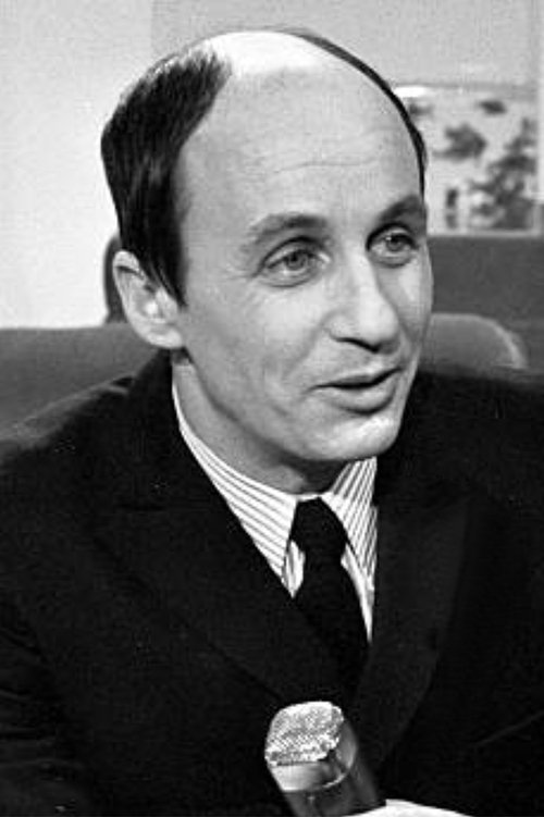 Jacques Ertaud as Orsini