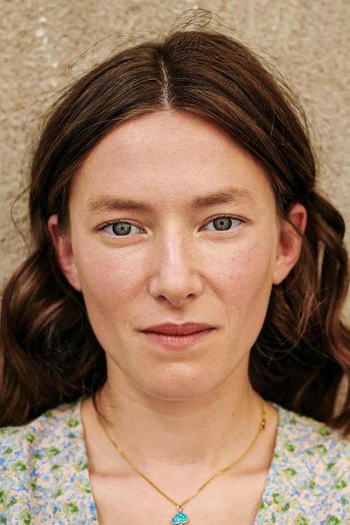 Clara Schwinning as Güte