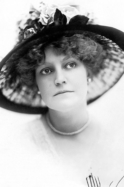 Marion Barney as Edith Warrington
