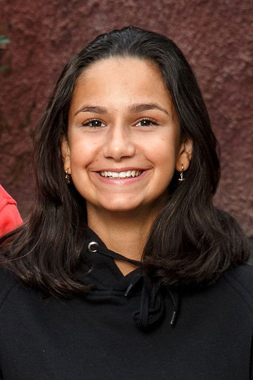 Julia Pirzadeh as Amira