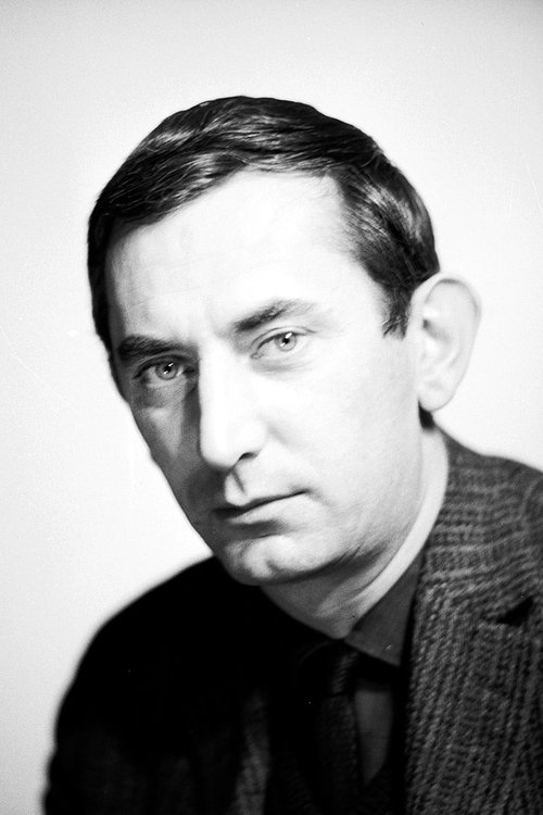 Gustaw Holoubek as Dr. Gotard