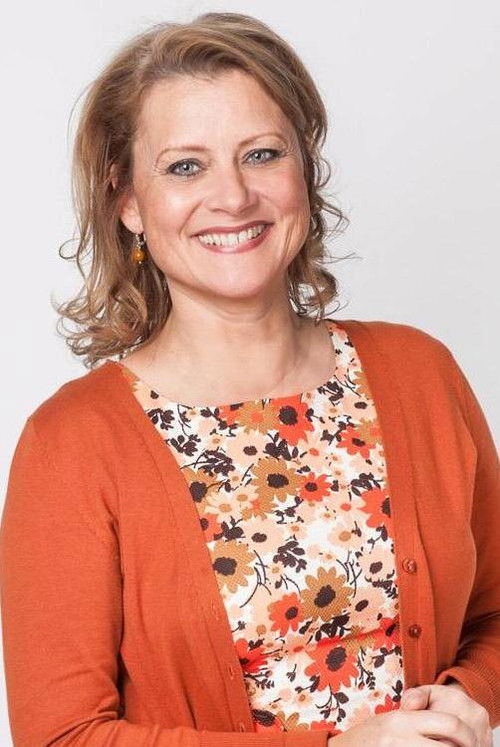 Christel Domen as Frisine