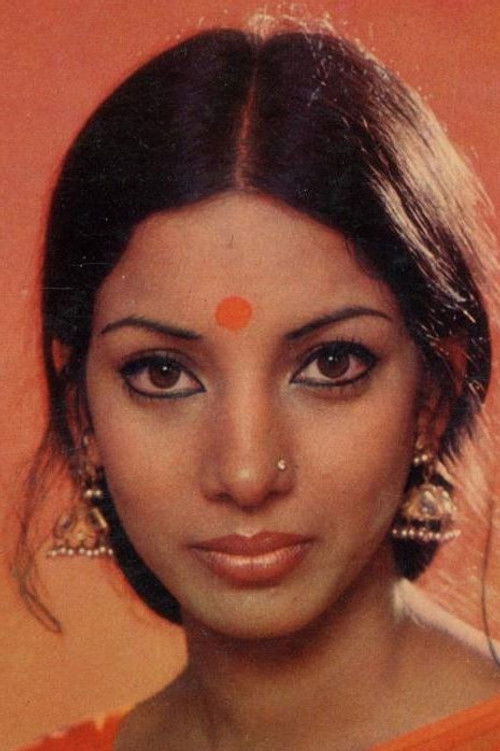 Shabana Azmi as Chanda