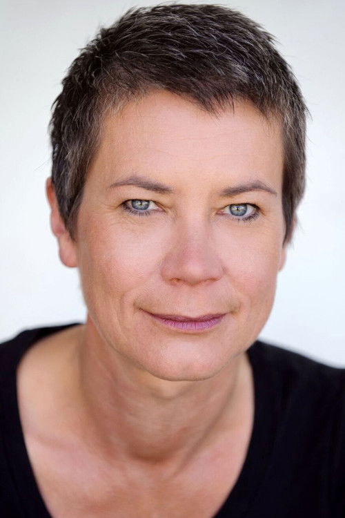 Jane Montgomery Griffiths as Detective Logan