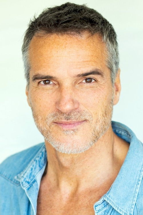 Marc Larnaudie as Clyde